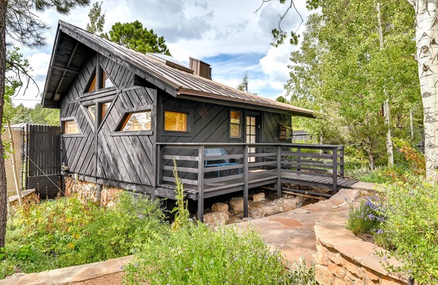 Pet-Friendly Flagstaff Studio Cabin w/ Patio
