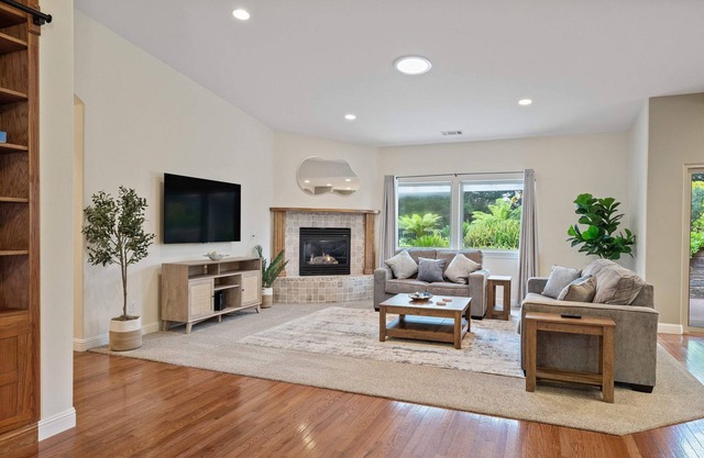 Pet-Friendly Home |Golf Course |Backyard Oasis