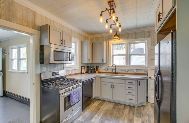 Pet-Friendly Green Lake Vacation Rental!