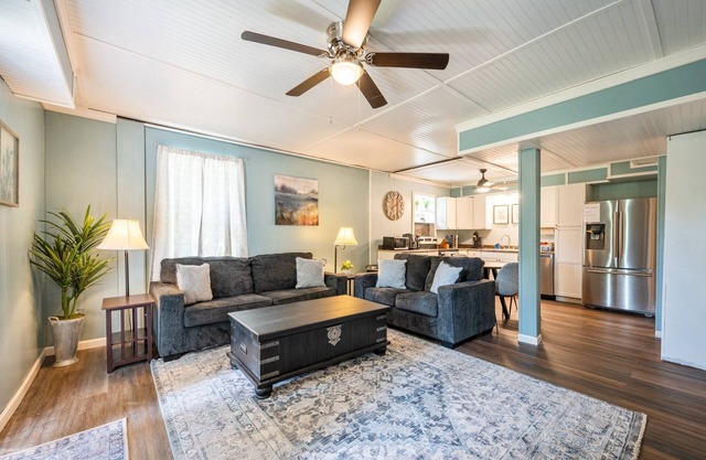 Cozy Cabin Escape w/ Grill & Pet-Friendly Patio