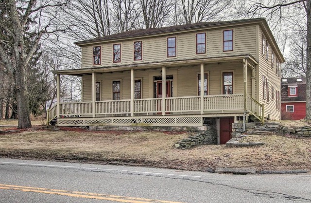 Pet-Friendly Historic Preston Home Near Casinos!