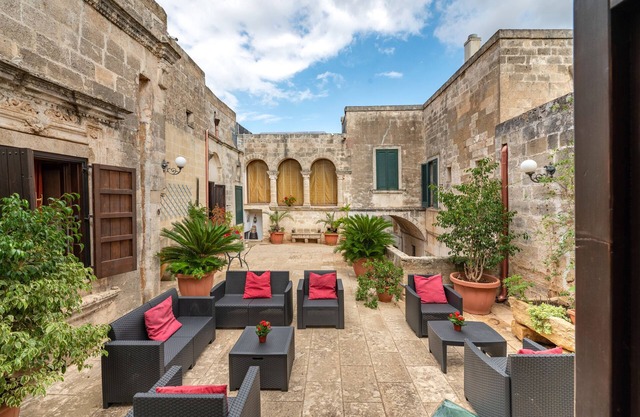Haustierfreundliches Ferienhaus "La Corte Dei Templari Nicola" mit Terrasse und WLAN
