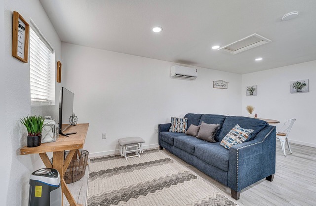 Pet-Friendly Home < 1 Mi to Downtown Moses Lake!