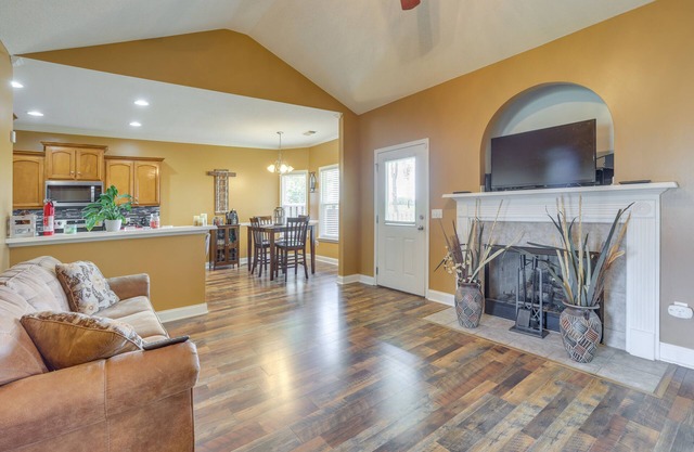 Pet-Friendly Home w/ Fenced Backyard in Moundville
