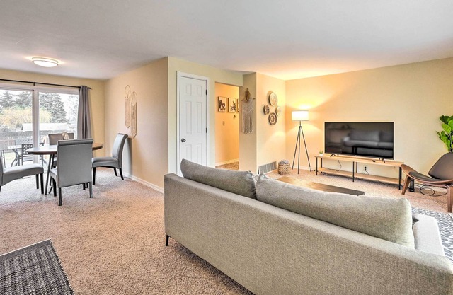 Pet-Friendly Home w/ Yard ~ 1 Mi to Beach!