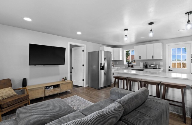 Pet friendly house in Casper behind fairgrounds w AC, grill, WiFi, RV parking