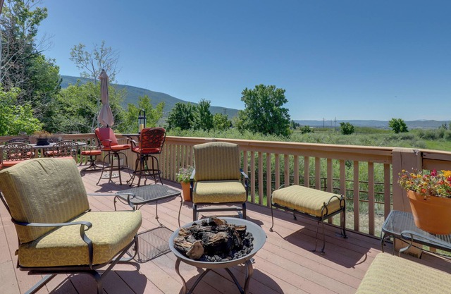 Pet-Friendly Kamas Home w/ Stunning Mountain Views