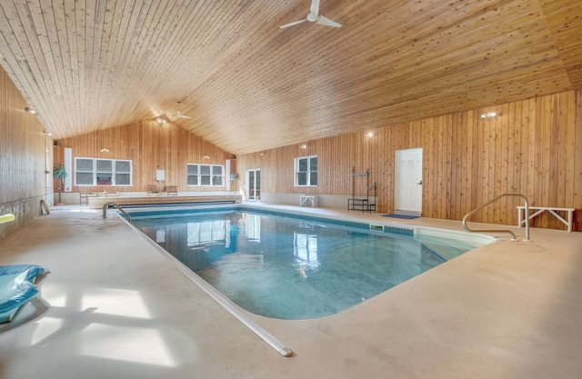 Pet-Friendly Lakeside Escape: Private Indoor Pool, Fenced Yard, and Pet Friendly!
