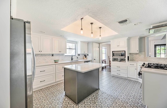 Pet-Friendly Lockhart Home w/Private Yard!