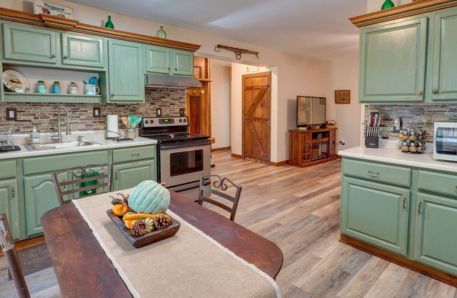 Pet-Friendly Mid-Hudson Getaway w/ Fire Pit!