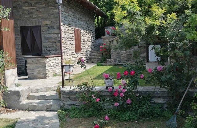 Haustierfreundliches 'Mountain Chalet' mit Pool