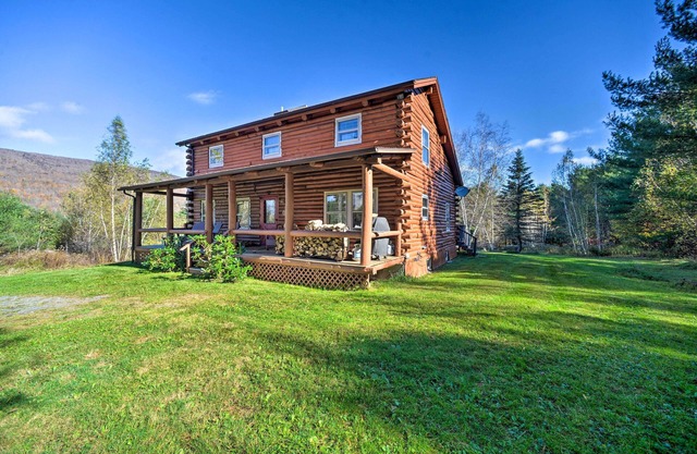 Pet-Friendly New York Cabin w/ Hot Tub & Game Room