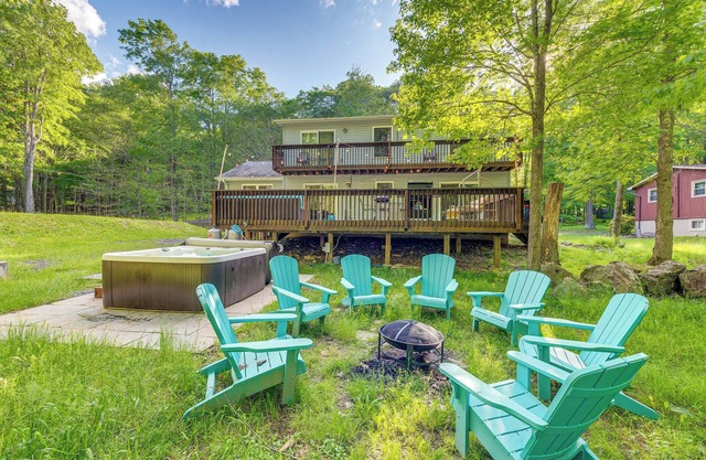 Pet-Friendly Pocono Lake Oasis w/ Game Room!