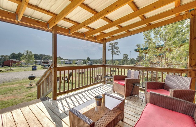 Pet-Friendly Salesville Haven 3 Mi to Norfork Lake