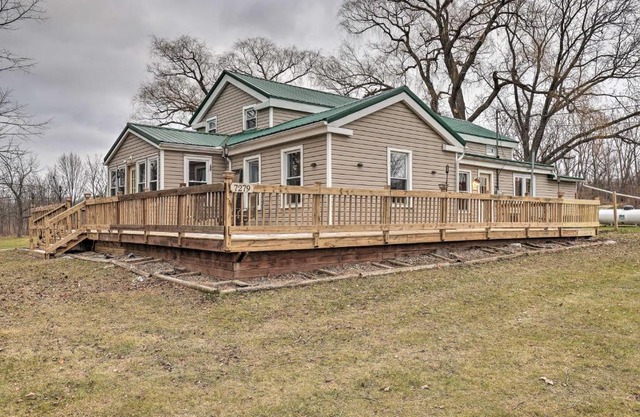 Pet-Friendly Seneca Lake Home with Private Deck