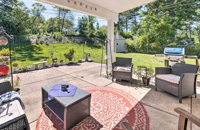 Pet-Friendly St Louis Home w/ Private Yard!