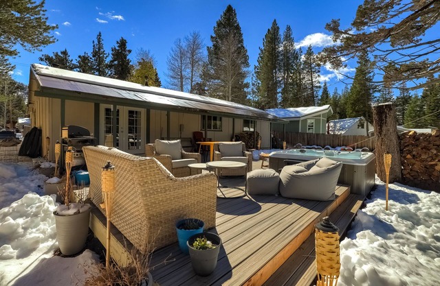 Pet Friendly & Tranquil Home with Hot Tub