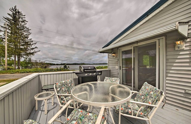 Pet-Friendly Togus Pond Home: Kayak & Canoe!