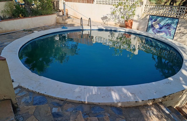 Pet-friendly villa with pool and views