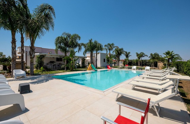 Haustierfreundliche Villa Perla Salentina mit privatem Pool, Garten, Terrasse und WLAN