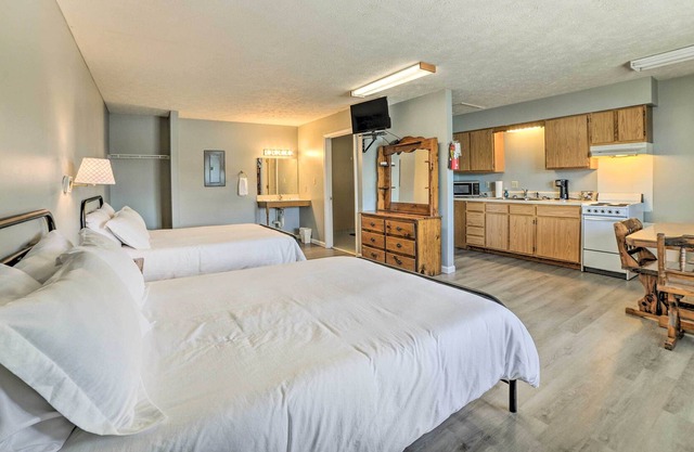 NEW! Pet-Friendly Waterfront Studio: Marina Access