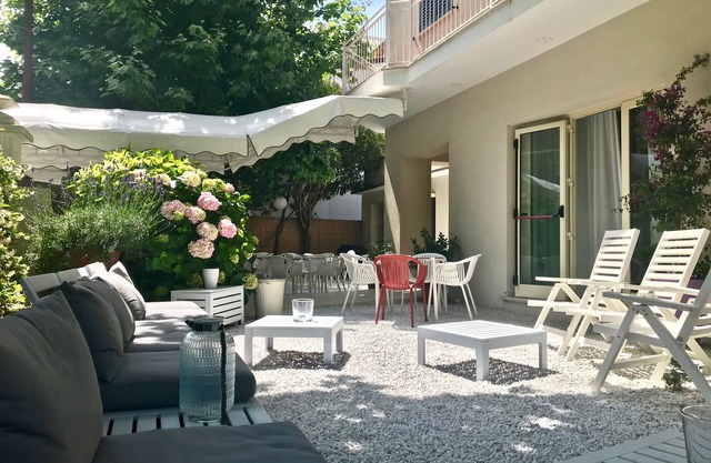 Petit Hotel