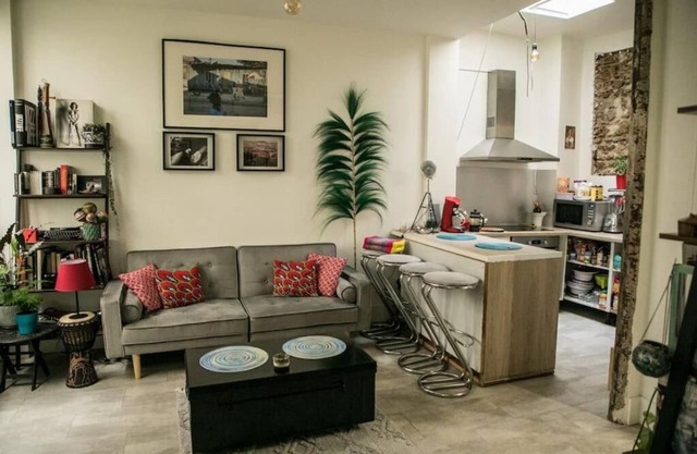 Petit Loft Arty / Paris 19ème
