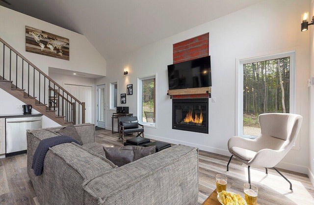 Petite Charlevoix 1 | Tranquil retreat, spa, trails