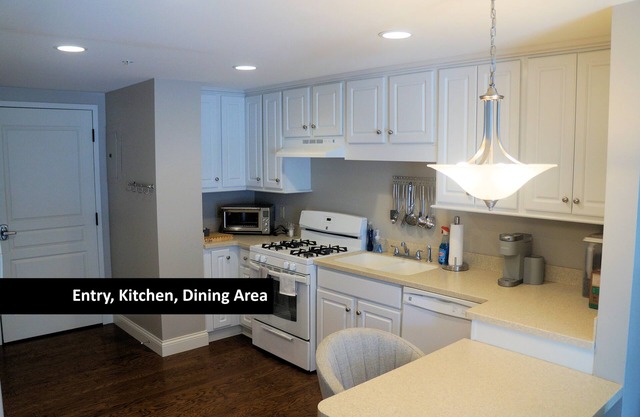 Petoskey Condo Centrally Located - Close to Everything!