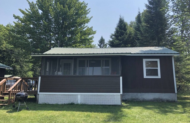 Pets & kid Friendly ,direct access to ATV& snow trails, private dock