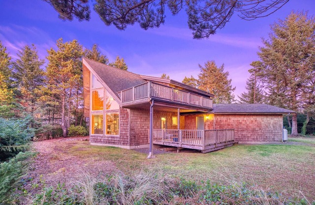 Pets OK, 150 yds to beach, modern, luxury (Journey)