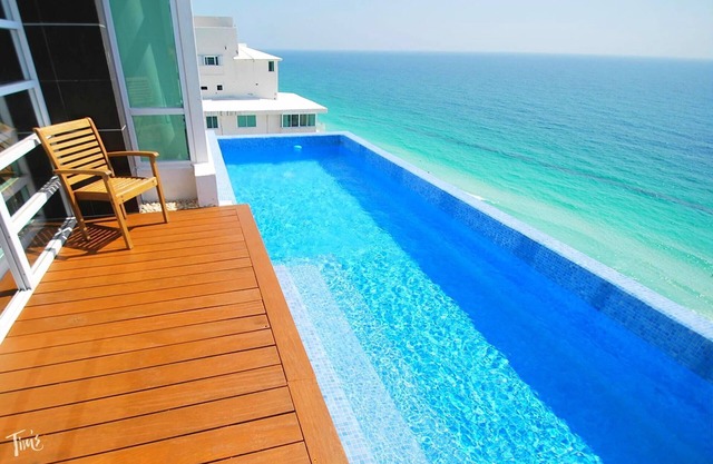 PH Combo #204 2 Private Pools, Expansive Private Outdoor Spaces – Sleeps 14