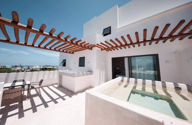 PH Nutria: Terrace, Jacuzzi & Shared Pool