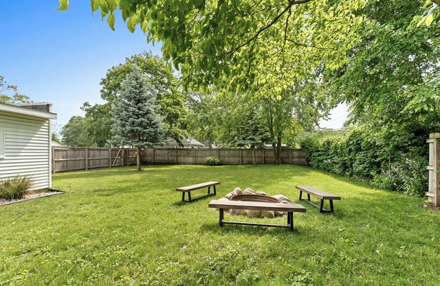 Immer Philo Ave, Muskegon, MI