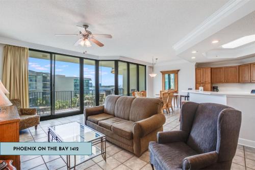 Phoenix on the Bay 1412 by Liquid Life