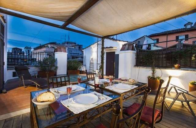 Piazza Navona - Pantheon Dachboden 2BR 2BA mit Terrasse mit Blick