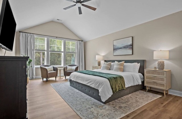 Pickleball, Arcade & Poker Retreat Near Pinehurst!