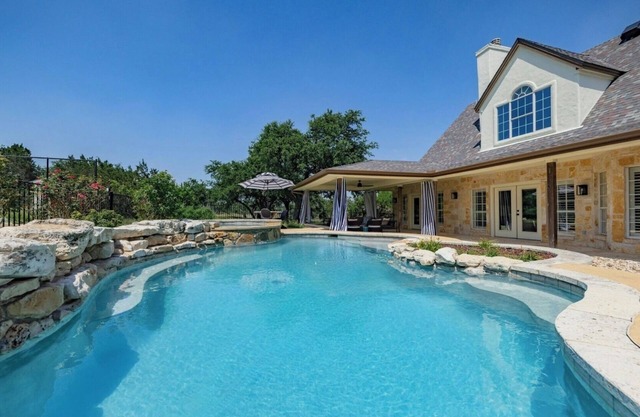 Pickleball, Private Pool & More! - Vista Blue!