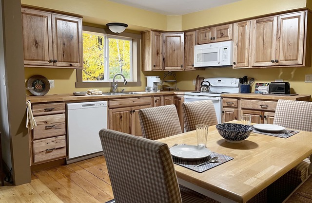 Pictured Rocks Bungalow