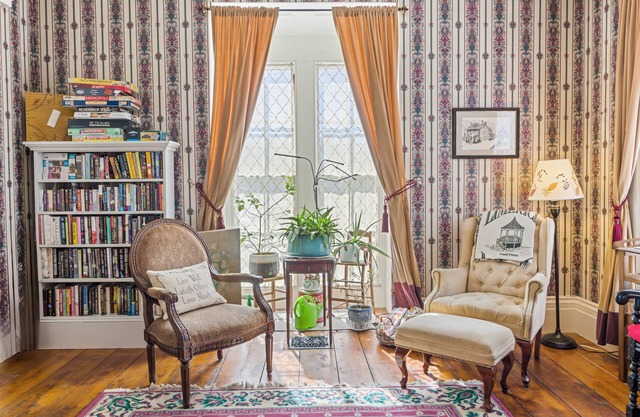 Picturesque bed and breakfast, nestled in the foothills of the white mountains.