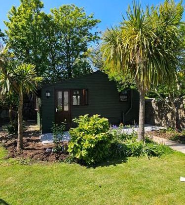 Picturesque Cabin in Cornwall