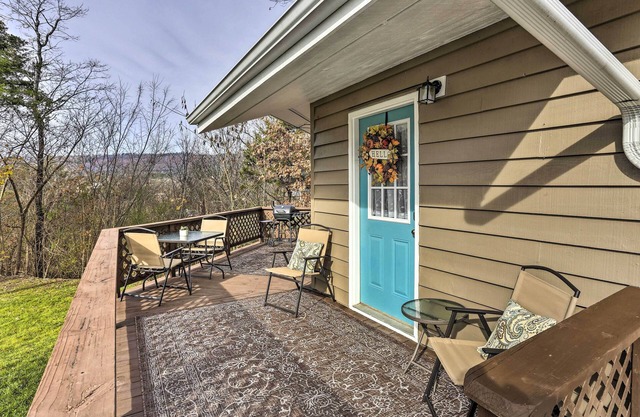 Picturesque Cottage in the Heart of Trenton!