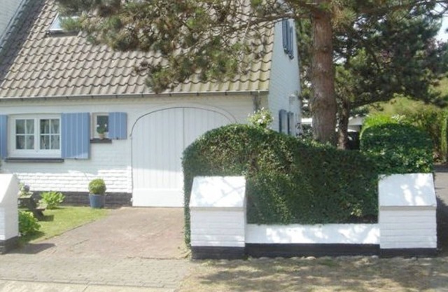 Picturesque cozy villa for 4 - 6 people. Very quiet and authentic.