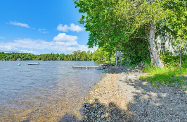 Picturesque Lakefront Cabin in Whiting, Maine!