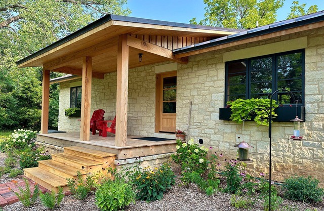 Picturesque Woodland Cottage in the Tallgrass Prairie