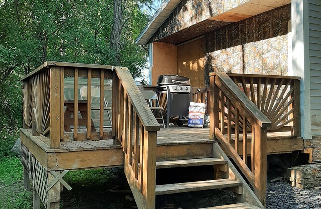 Pine Grove Cabin