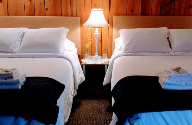 Pine Hill Arms Hotel