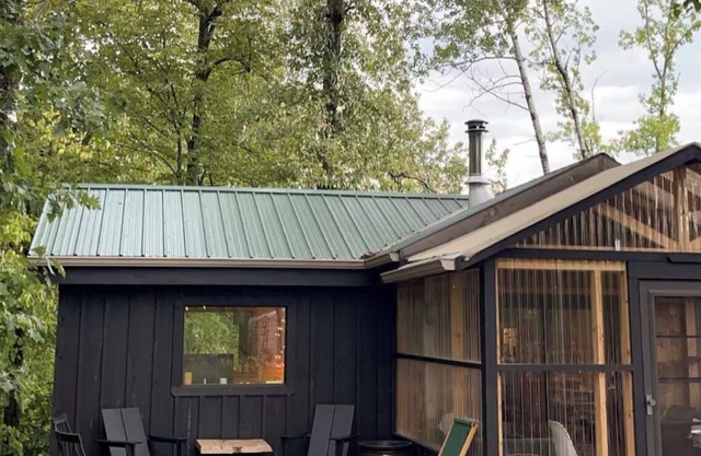 Pine House MN / Cozy Cabin Nestled In Chippewa National Forest