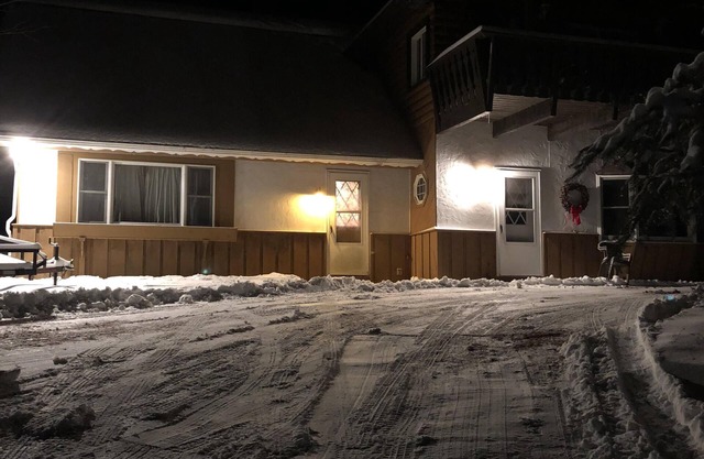 Pine Loft im Jay Chalet ist ein gemütlicher Rückzugsort für alle Jahreszeiten