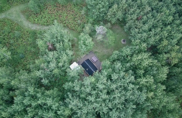 Pine Place Solar off-grid with Sauna & Pool